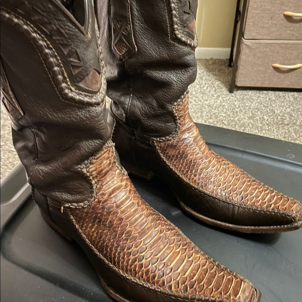 Mens Cuadra Python boots, excellent condition